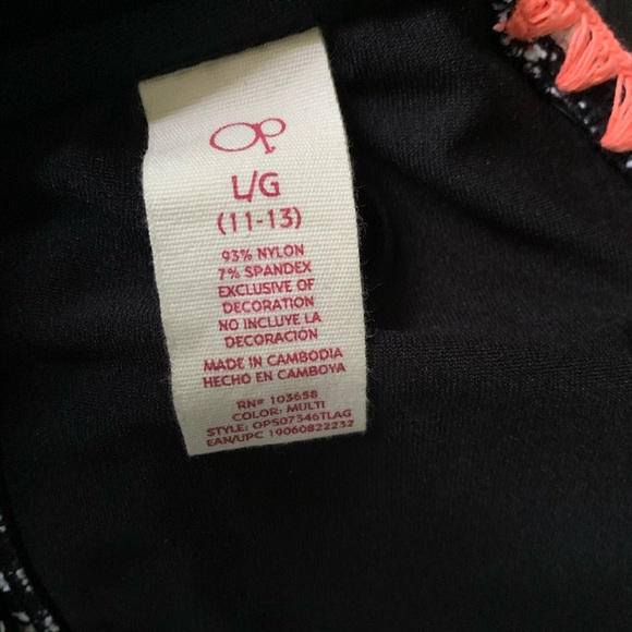 Bikini - Picture 4 of 4